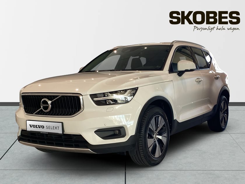 Bild 3 av Volvo XC40 T3 FWD aut Momentum Advanced Edt Park.kamera, Navigation, Drag