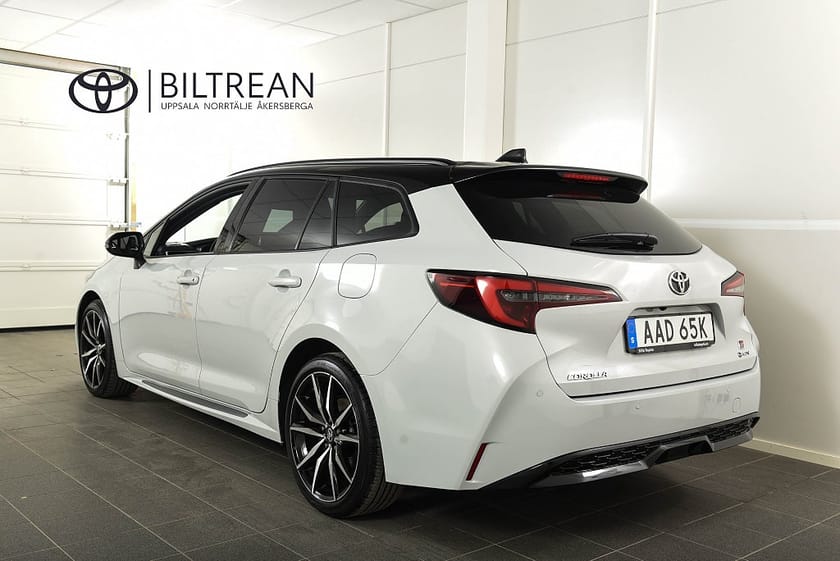Bild 2 av Toyota Corolla Touring Sports Hybrid Kombi 1,8 Elhybrid  GR Sport Ledramp