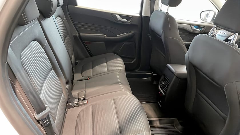 Bild 5 av Ford Kuga Plug-In Hybrid Titanium 2.5 225HK Carplay Vinterpaket