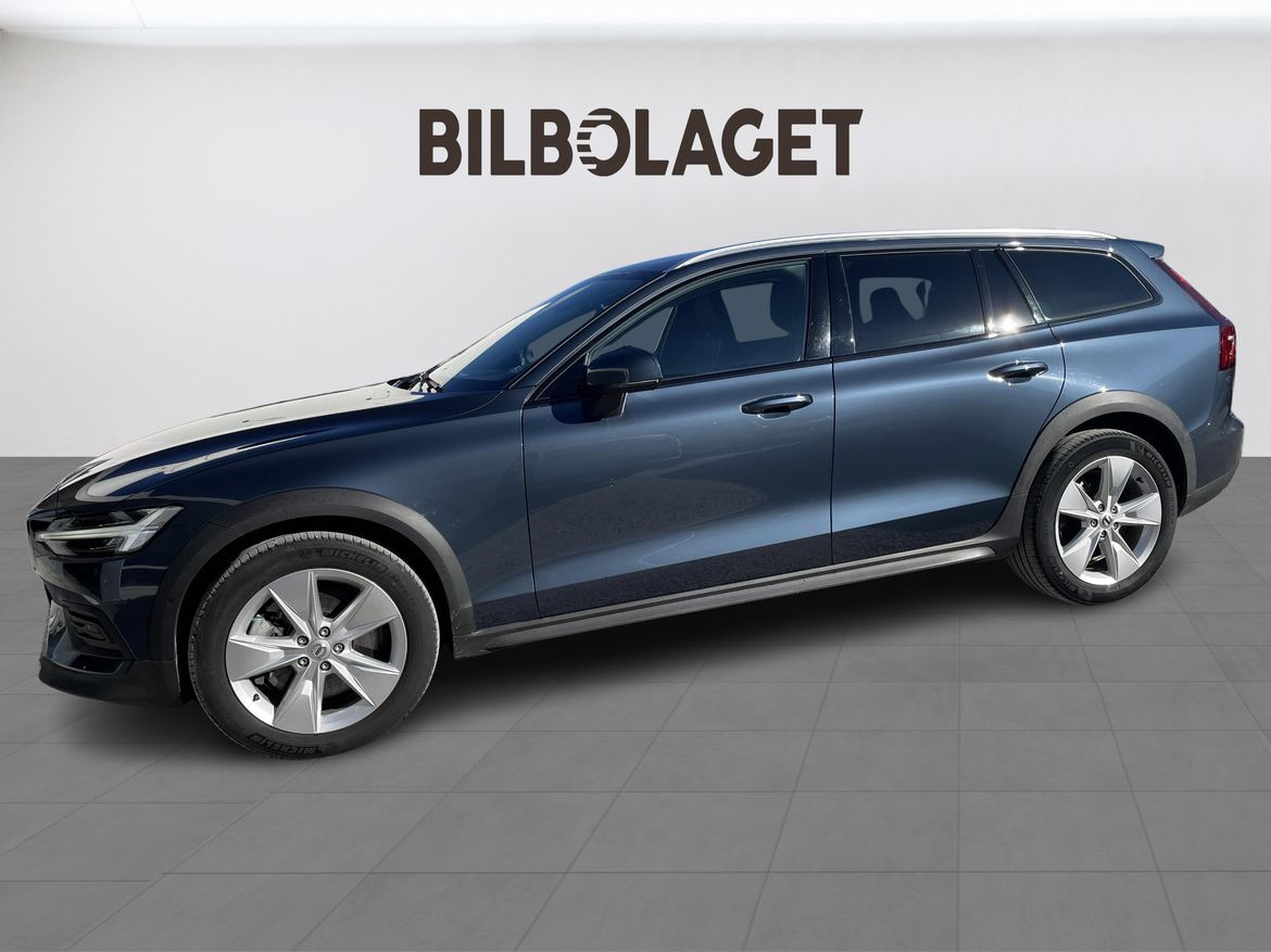 Volvo V60 2024 - miniatyr 2