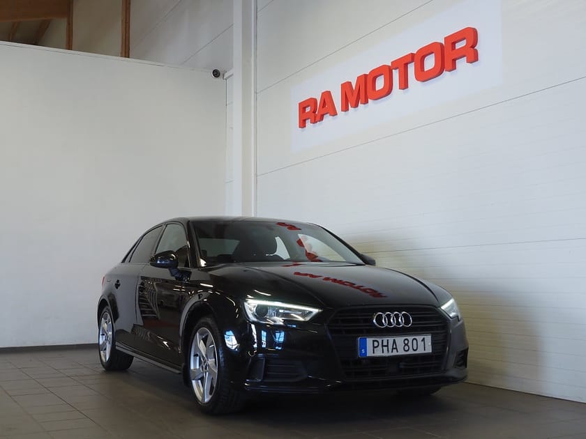 Bild 1 av Audi A3 Sedan 1.0 TFSI Comfort Motorvärmare Optikpaket PDC
