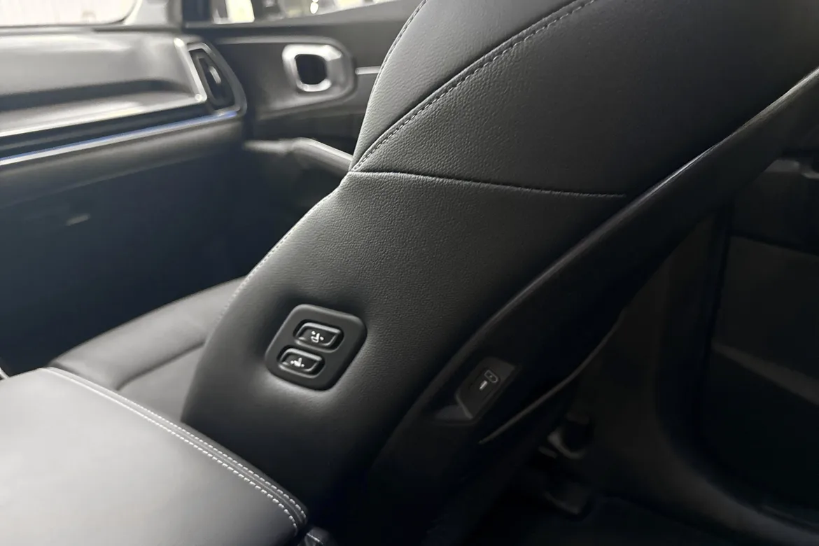 picture of a car