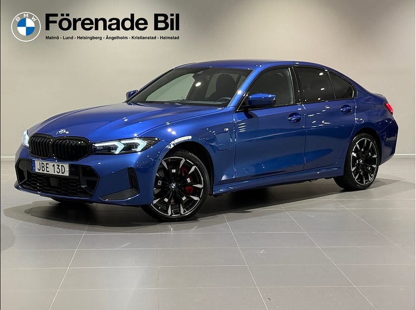 Bild 1 av BMW 330e xDrive Sedan M Sport Pro Drag AdptFartH H/K Tonade RattV 19"