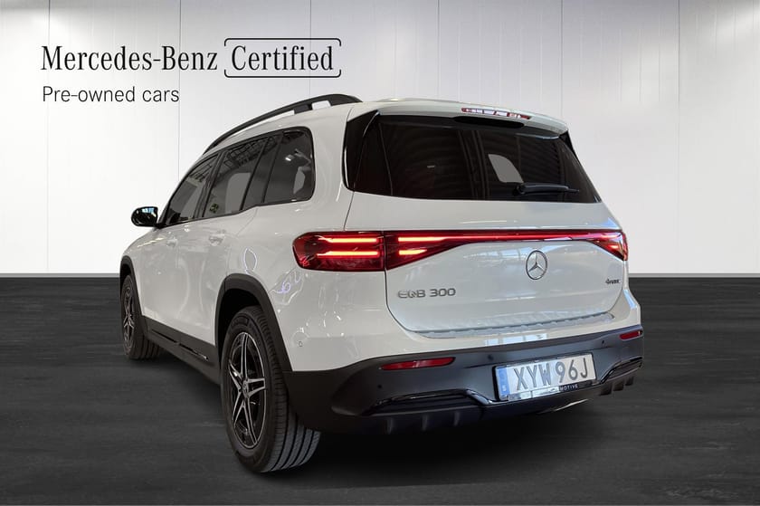 Bild 3 av Mercedes-Benz EQB 300 4MATIC | AMG ADV+ | BURMESTER | PANORAMA | DEMO