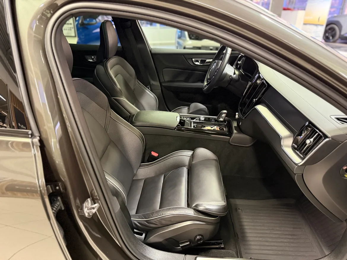 picture of a car