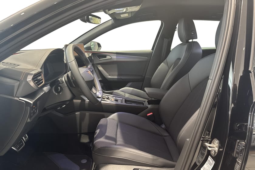 Bild 4 av CUPRA Leon e-Hybrid Sportstourer 1.5 204hk