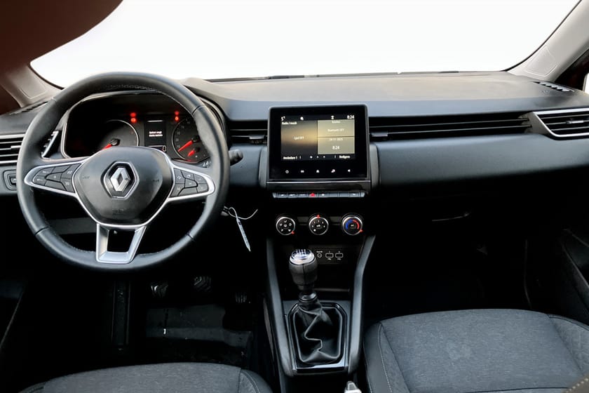 Bild 4 av Renault Clio TCe 90 Zen 5-d, LÅGA MIL, farthållare, parkeringssensor bak, bluetooth