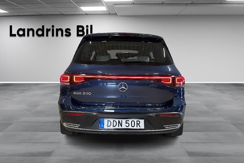 Bild 5 av Mercedes-Benz EQB 250 Progressive Panorama HUD 360Kamera Minnesstolar