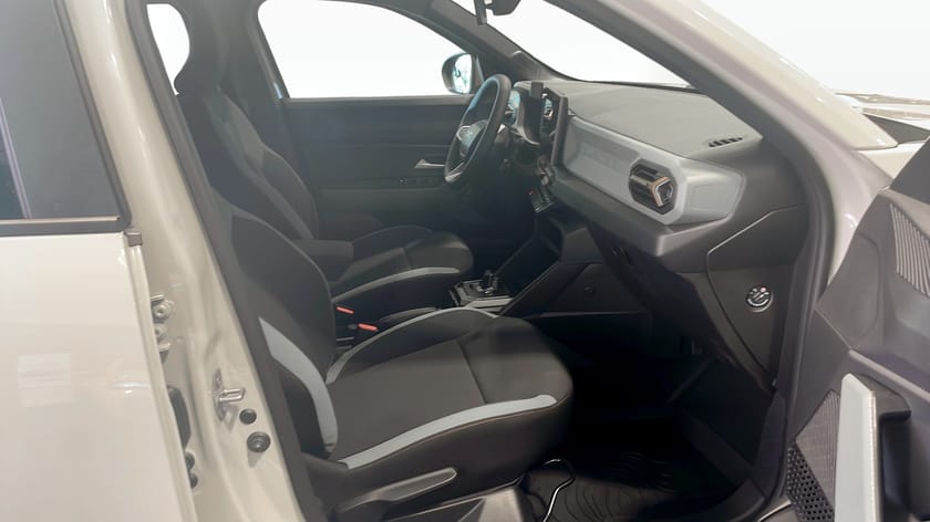 Bild 3 av Dacia Duster Hybrid 155 155hk PL Fr 3390kr/mån