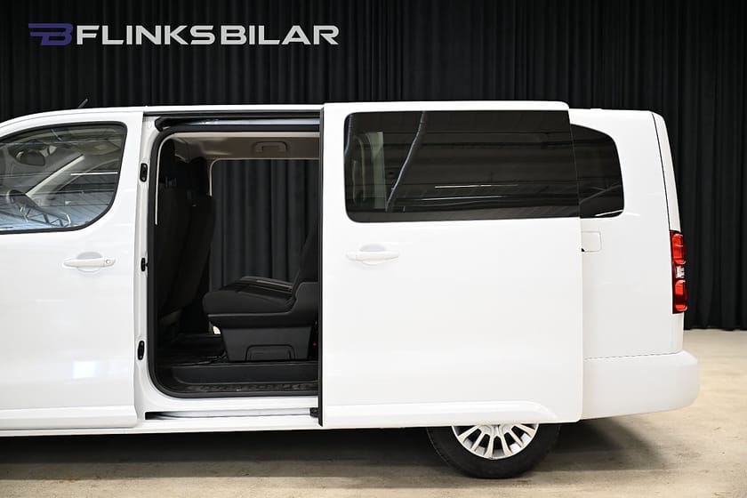 Bild 5 av Toyota Proace Verso 2.0 D-4D 144HK Lång|9-Sits|Lågmil|EnÄgare|Dubbeldörr|