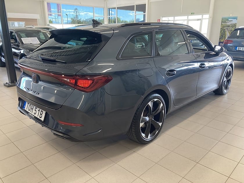 Bild 4 av CUPRA Leon Sportstourer ST 1,5ETSI 150HK DSG Drag Backkamera