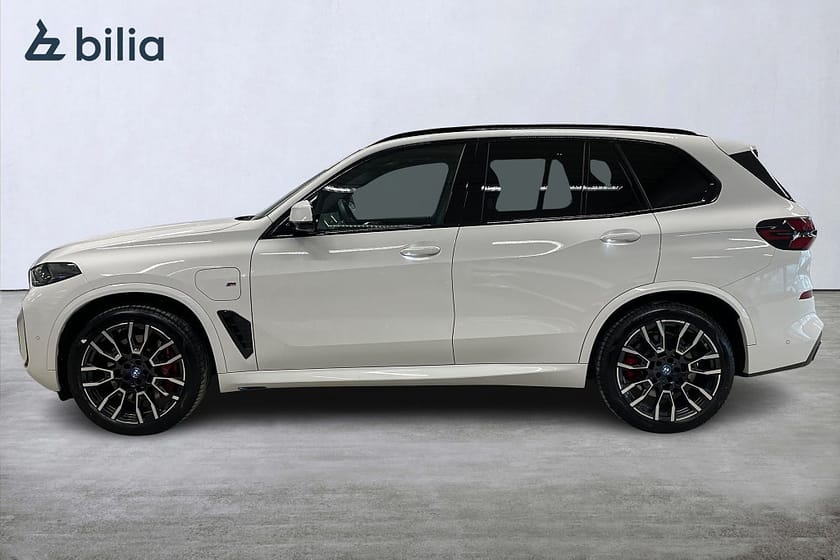 Bild 3 av BMW X5 xDrive50e xDrive 50e M-Sport Pro | Drag | H&K | Panorama | Aktiv
