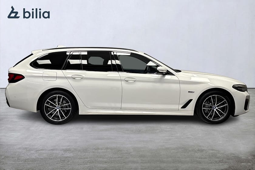 Bild 2 av BMW 530e xDrive Touring M Sport Drag