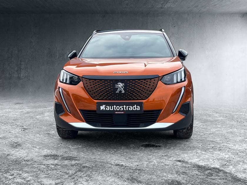 Bilde 3 av Peugeot e-2008 GT, 136 hk | AdCruise | Full LED frontlys | Delskinn