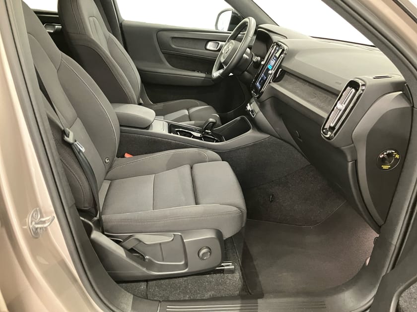 Bild 4 av Volvo XC40 Recharge Core