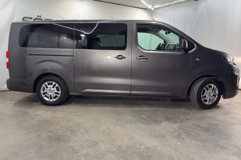 Bild 4 av Peugeot e-Traveller 75 9-SITS PARKERINGSSENSORER