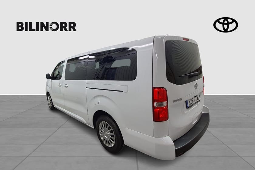 Bild 3 av Toyota Proace Verso SHUTTLE LONG 2,0 D ADBLUE 140 HK S&S V-HJUL