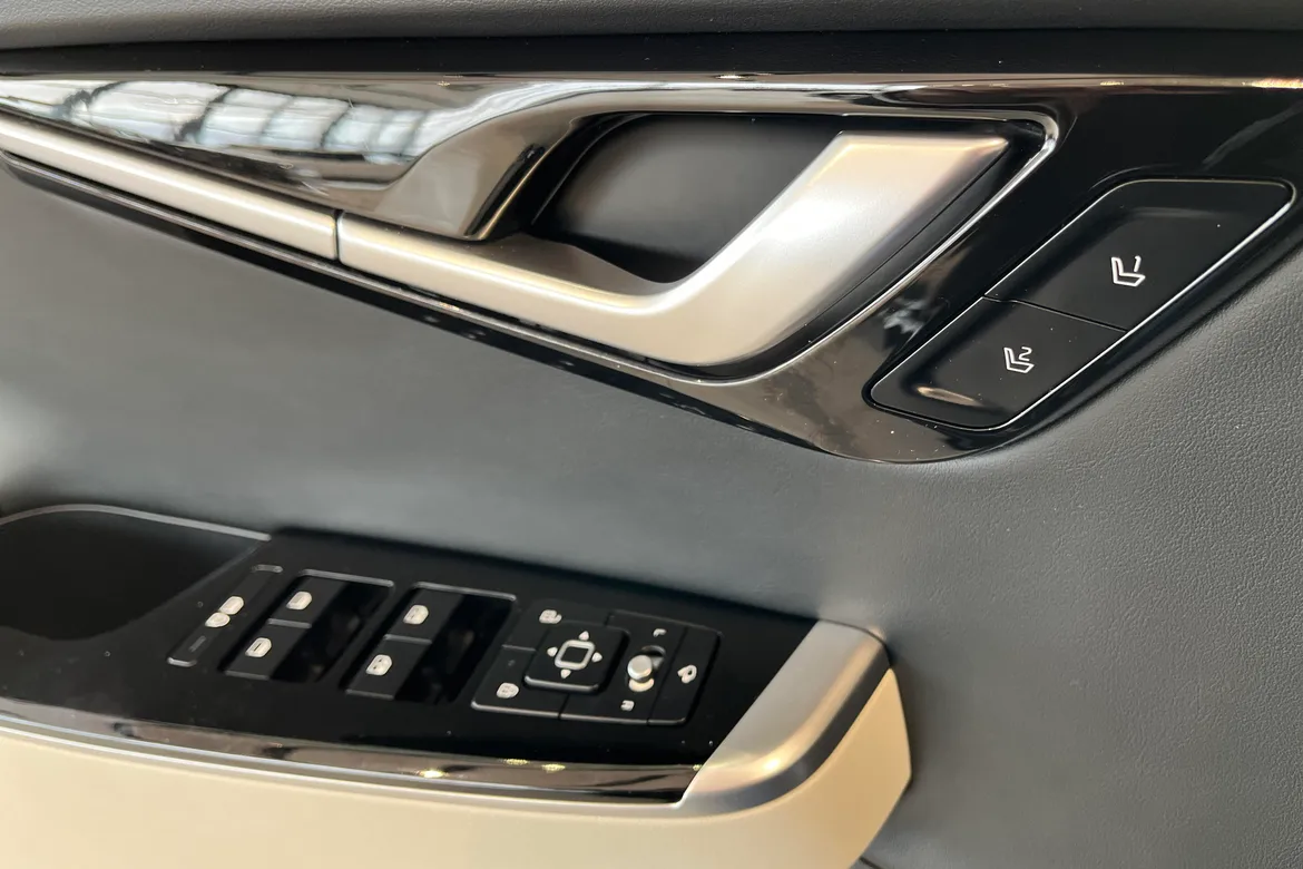 picture of a car