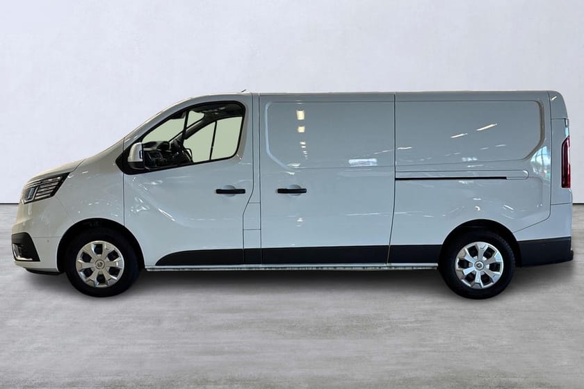 Bild 2 av Renault Trafic Skåpbil Skåp PhII Nordic L2H1 150 A