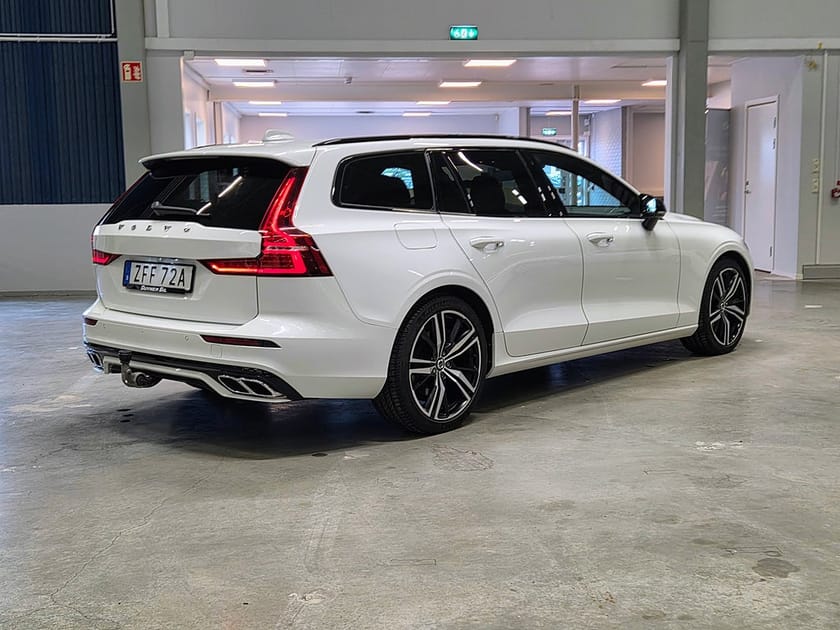 Bild 4 av Volvo V60 T6 AWD Geartronic R-Design Skinn Navi V-hjul