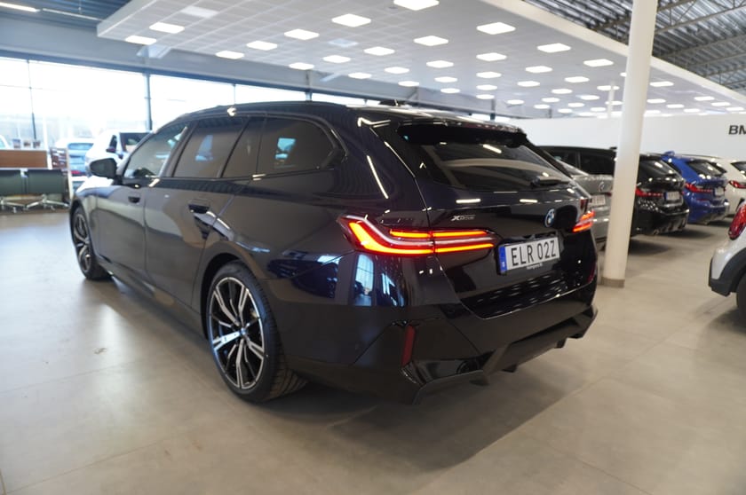 Bild 4 av BMW 530e xDrive Touring M Sport Business Ed Drag DA Pro H K