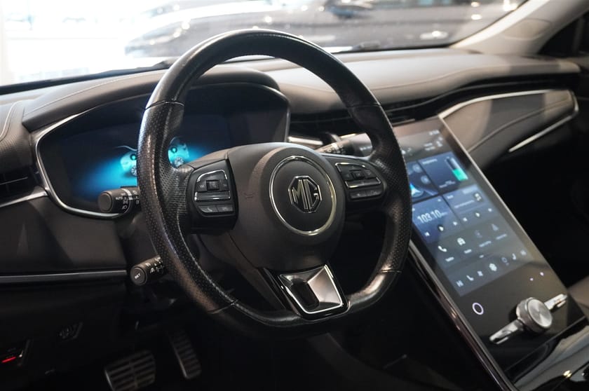 Bild 2 av MG Marvel R Performance 