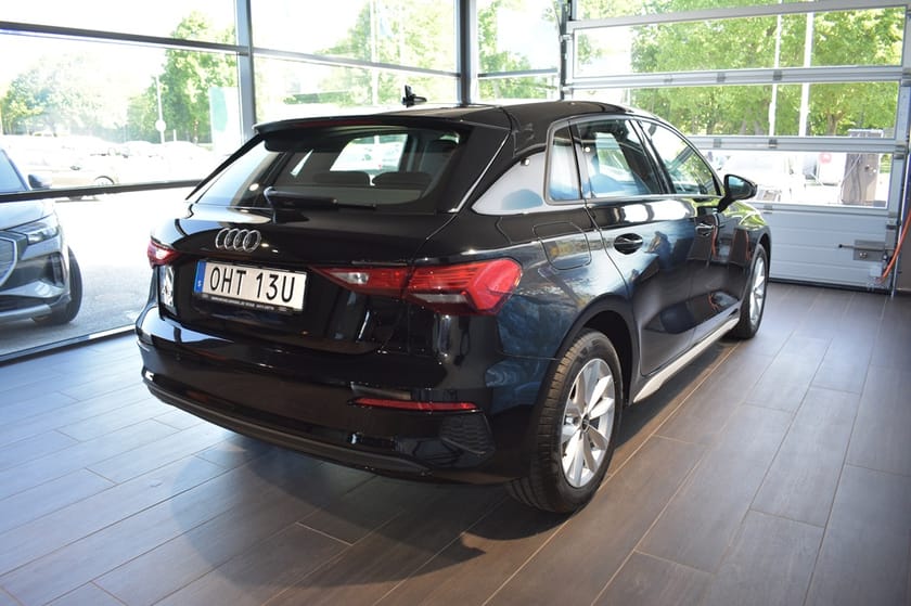 Bild 3 av Audi A3 Sportback 35 TFSI 150 HK PROLINE
