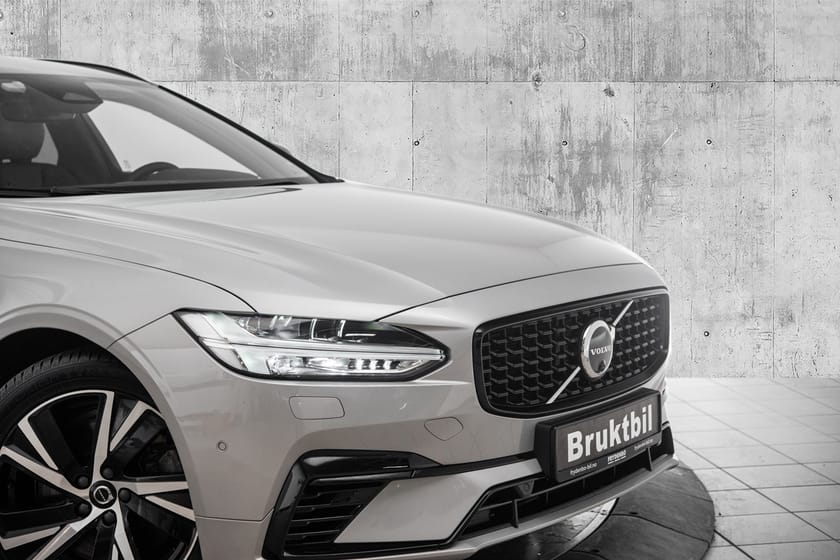 Bilde 2 av Volvo V90 Recharge T6 Plus Dark SEMI.EL.HF|LUFT|H&K|360|20"+