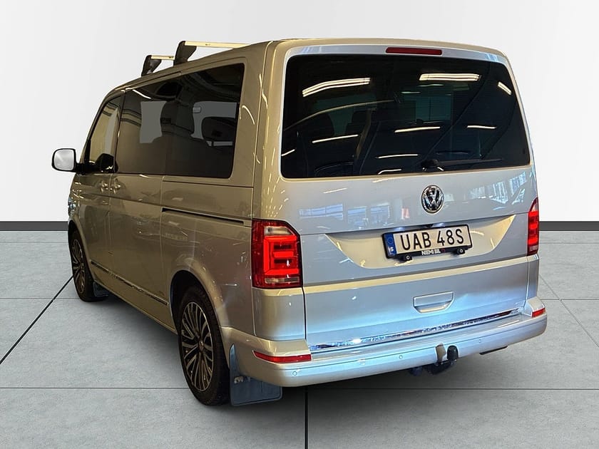 Bild 5 av Volkswagen Multivan 2.0TDI AWD 6-Sits/Kamera/Drag/Pano/D-Värm/Dynaudio-Ljud