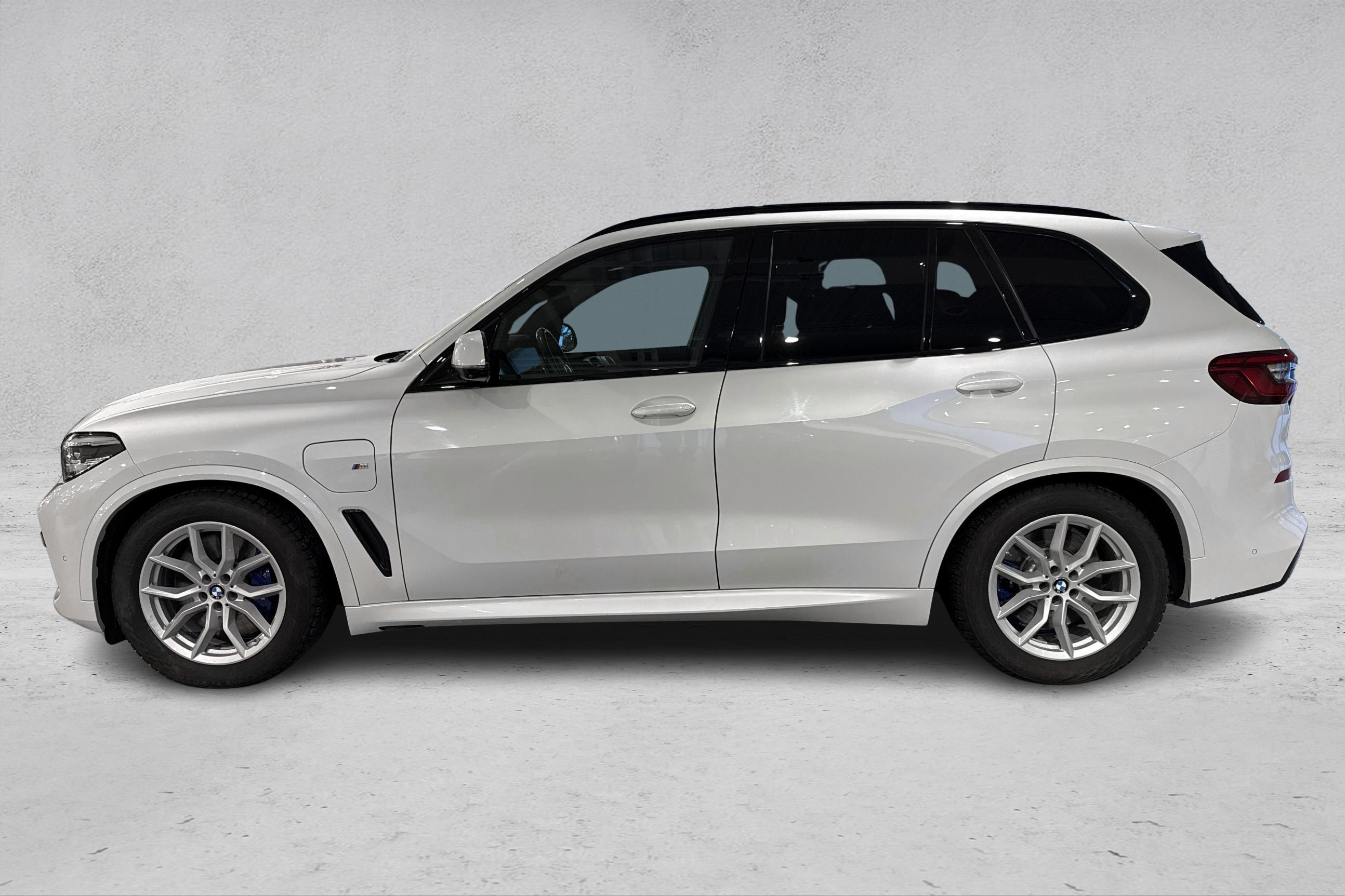 Thumnail bilde 1 av BMW X5 xDrive45e iPerformance