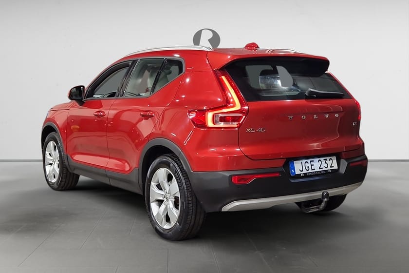 Bild 5 av Volvo XC40 T3 156 HK MOMENTUM VOC DRAG B-VÄRM LED 2ÄGARE 18"