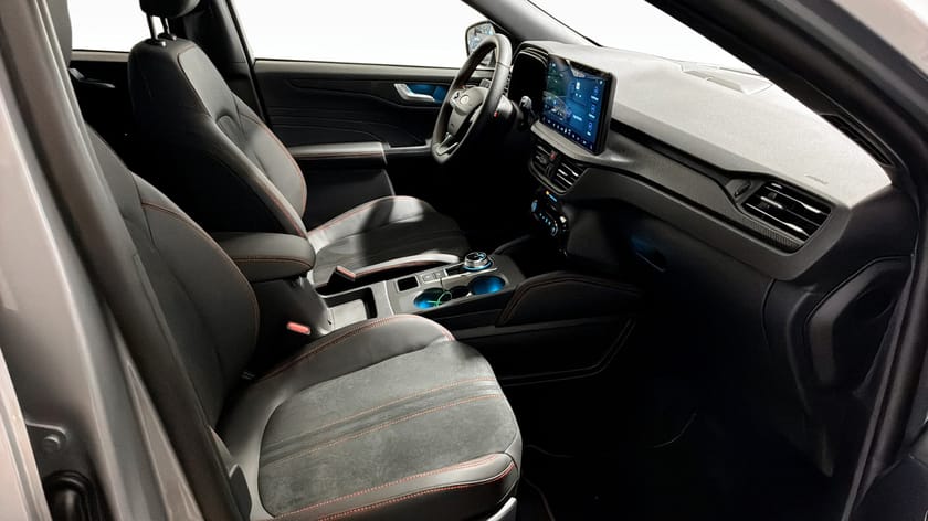 Bild 3 av Ford Kuga Plug-In Hybrid ST-Line X Black Edition 2.5 Phev 243hk DEMO