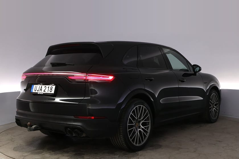 Bild 5 av Porsche Cayenne E-Hybrid Platinum Edition Pano BOSE Drag