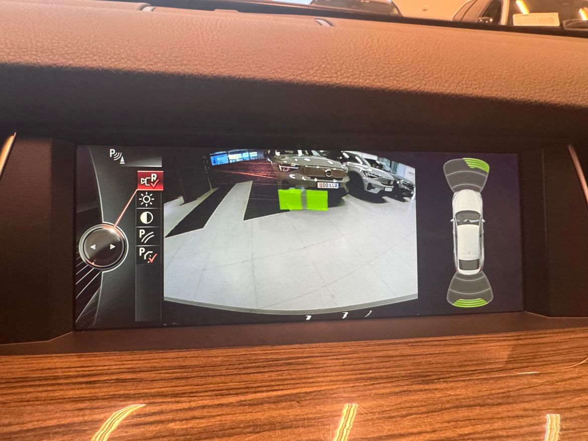 BMW 5-serie 2014 - miniatyr 10