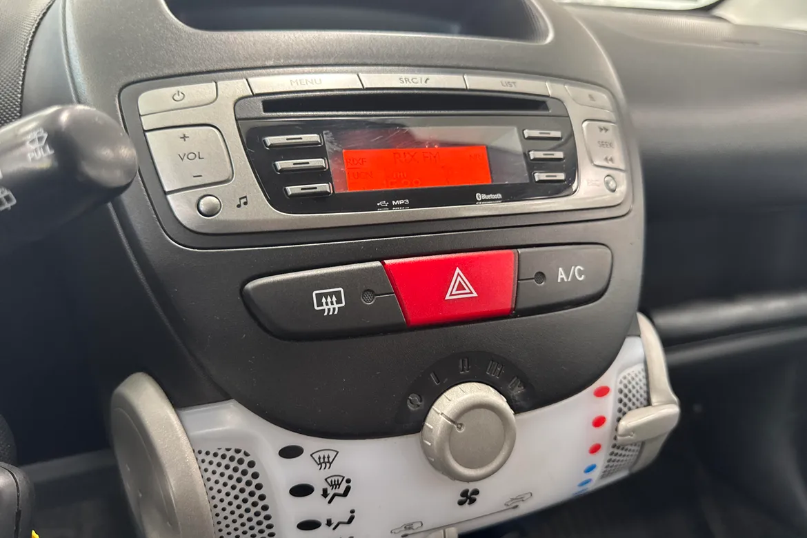 picture of a car