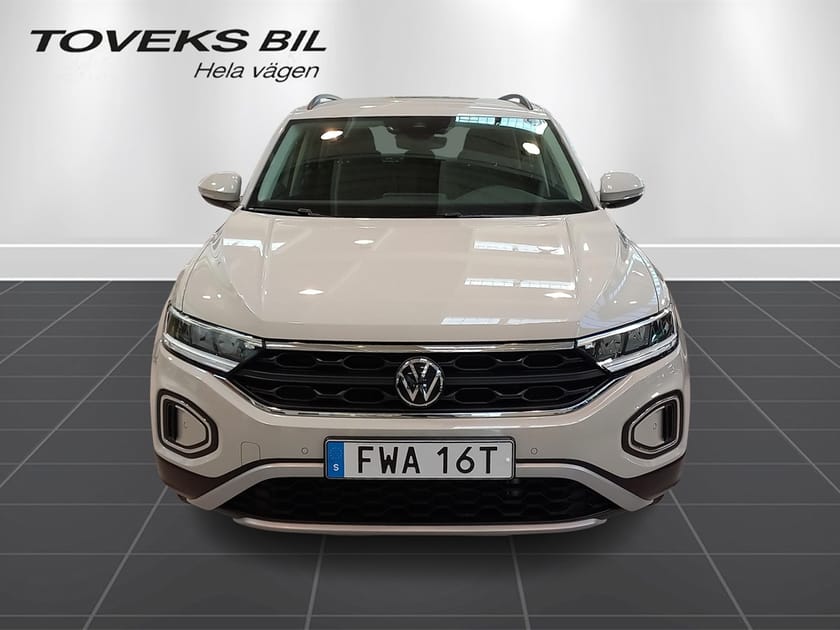Bild 2 av Volkswagen T-Roc 1.0 manuell med backkamera - nyservad