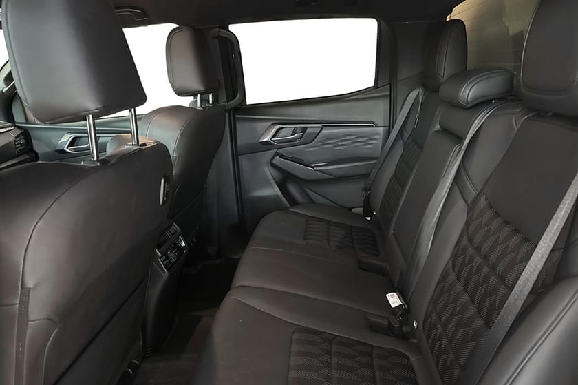 Bild 4 av Isuzu D-Max Crew Cab XRX AT35 Specialbyggnation JAKTBIL