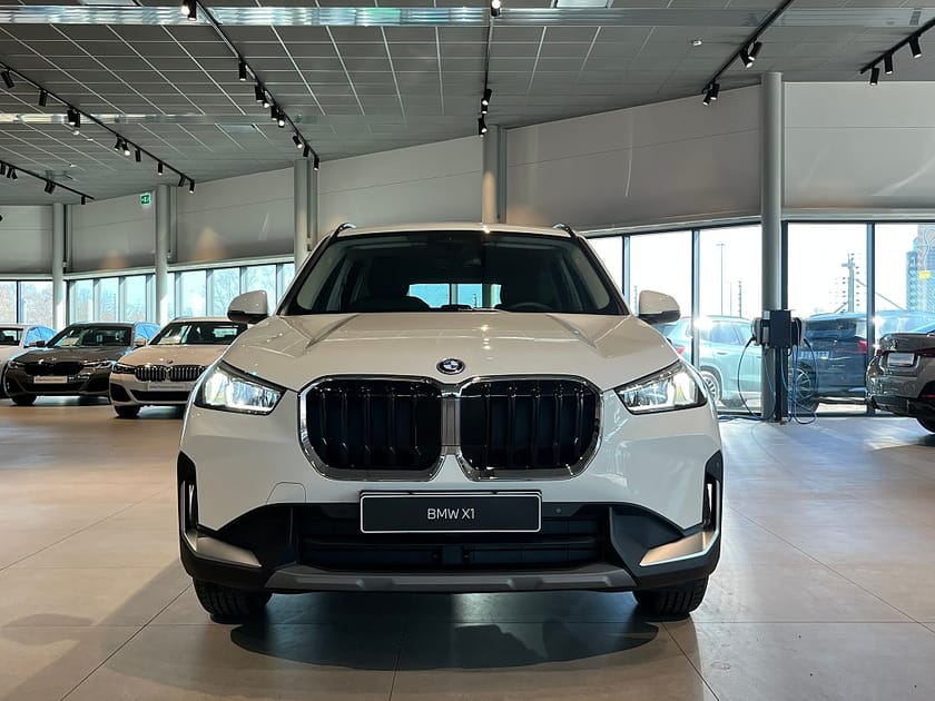 Bild 2 av BMW X1 xDrive25e Adapt. Fart Drag Rattvärme *SUPERKAMPANJ*