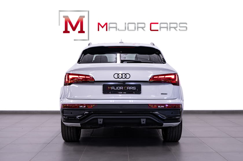 Bild 5 av Audi Q5 Sportback 40 TDI quattro S-Line Edition One Matrix Drag 204hk