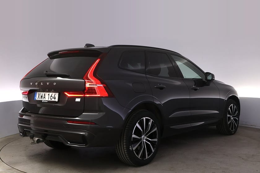 Bild 5 av Volvo XC60 Recharge T6 AWD Ultimate Dark Drag Pano HK 360