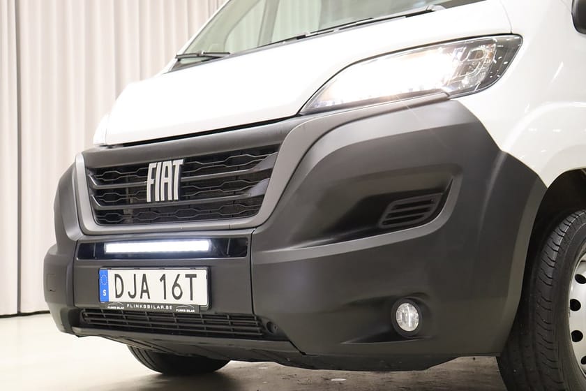 Bild 2 av Fiat Ducato Skåpbil 140HK L3H2 Drag Värmare GPS Backkamera 7707Mil Moms