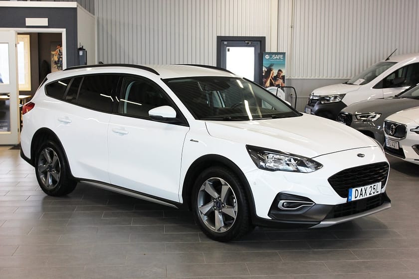 Bild 1 av Ford Focus Active Kombi 1.0 EcoBoost B-kamera SoV  Ny Motor