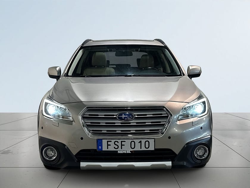 Bild 2 av Subaru Outback 4WD Summit Drag Motorvärmare Kamera Pano H/K GPS SoV
