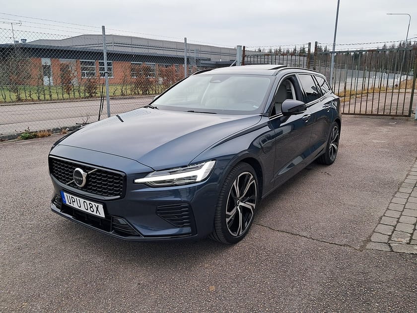 Bild 3 av Volvo V60 T6 Recharge Plus Dark plug in AWD 350HK 4x4 Panorama Läder