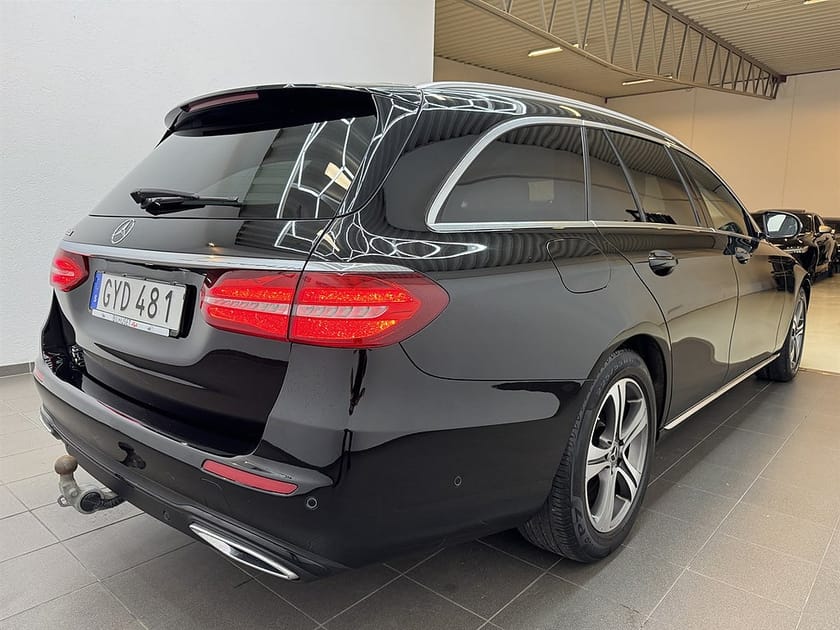 Bild 3 av Mercedes-Benz E 200 T d 150hk Avantgarde Värmare/Navi/Bkamera/Krok/Ambient