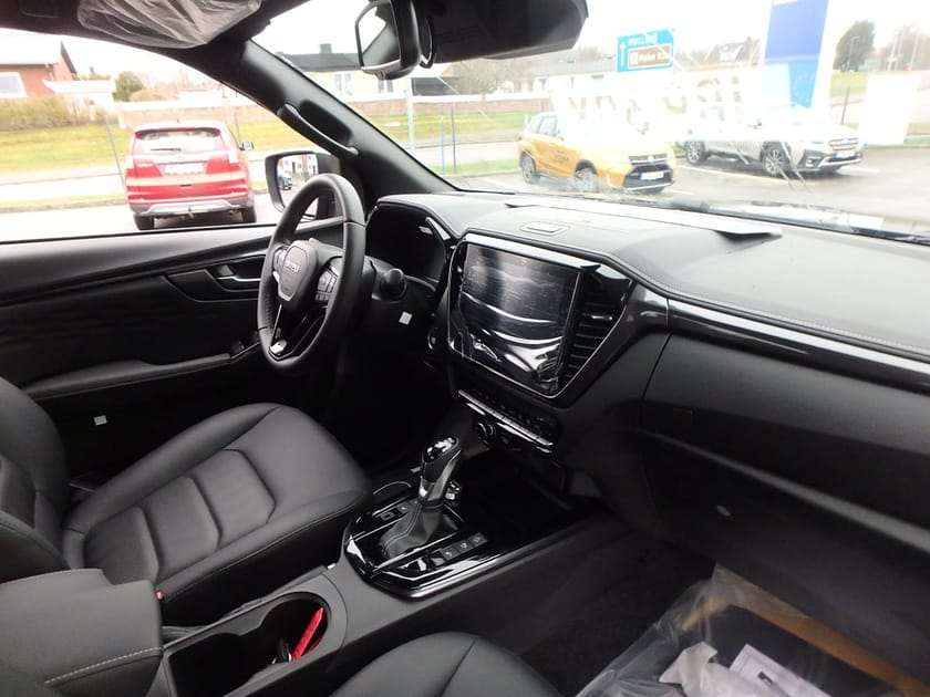 Bild 5 av Isuzu D-Max Crew Cab XRX 1.9 AUT CNG 4WD OMG LEV LÅG SKATT