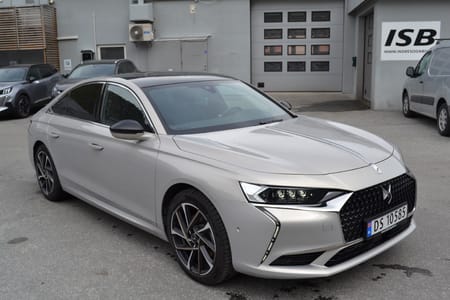 DS 9 E-TENSE 225