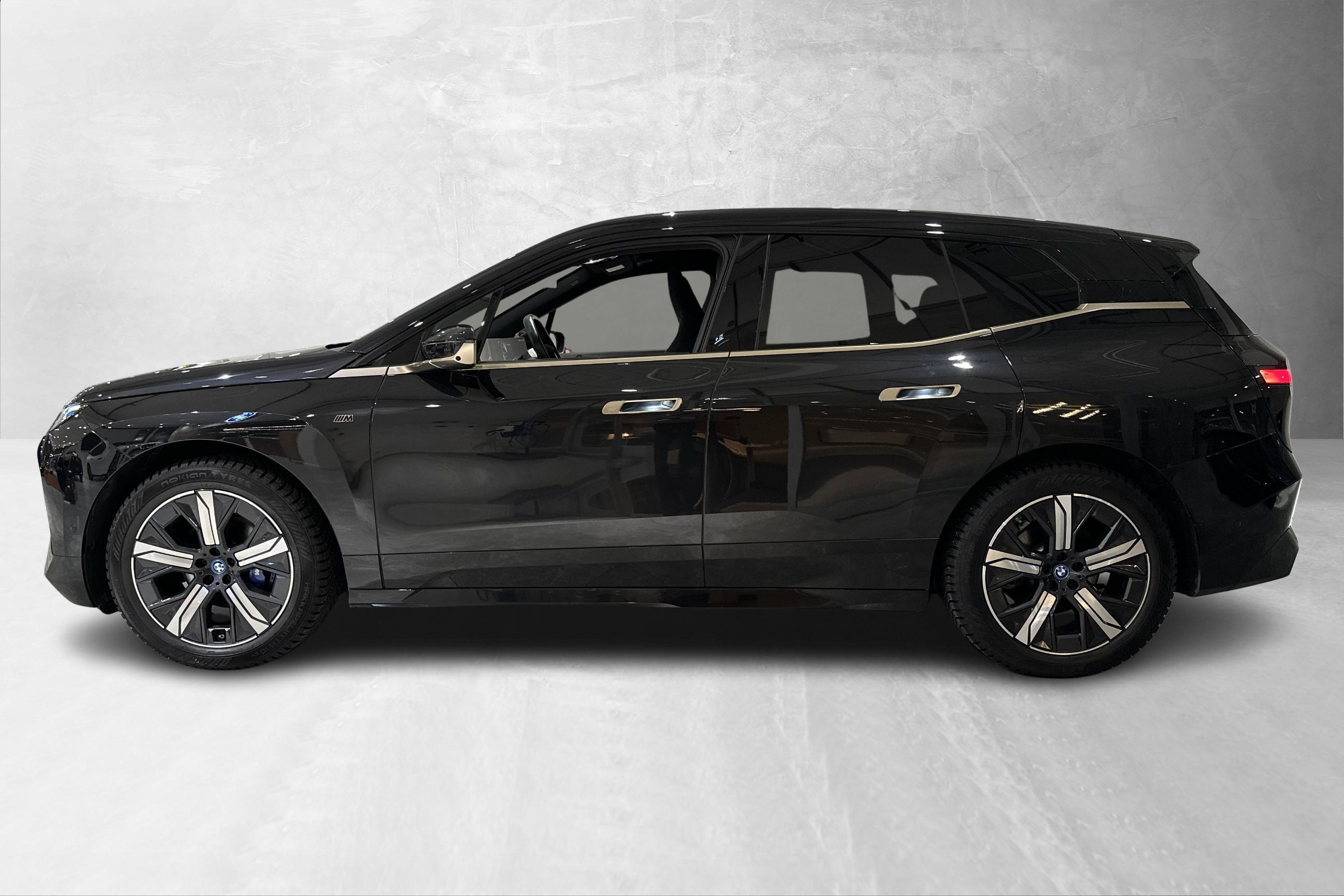 Thumnail bilde 1 av BMW iX M60