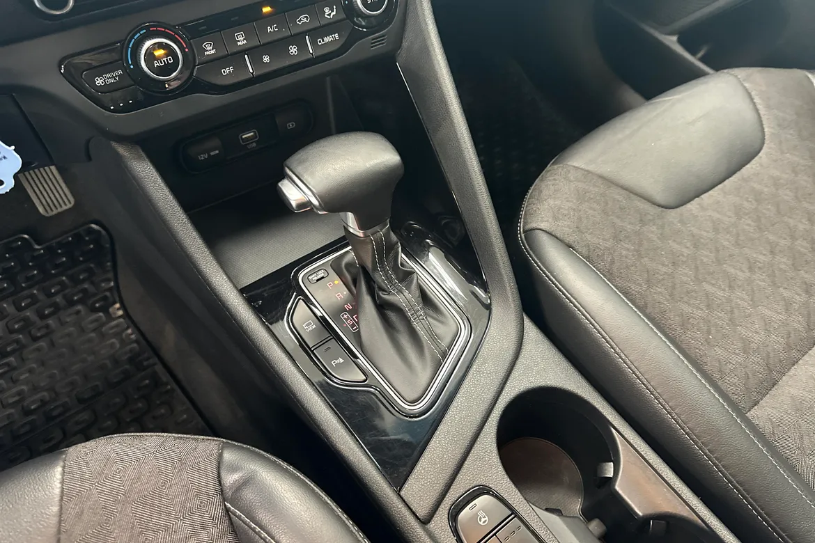 picture of a car