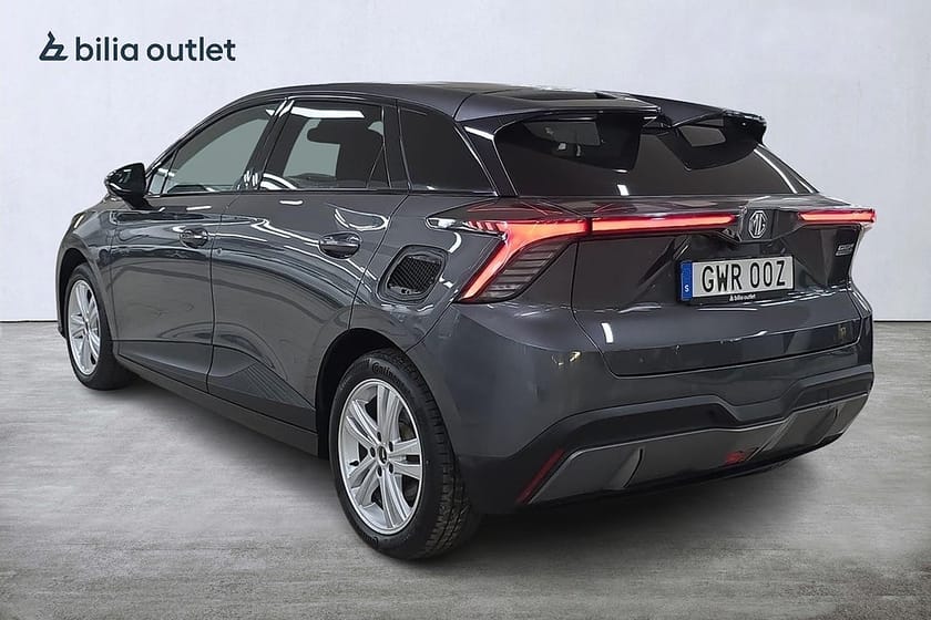 Bild 3 av MG 4 Electric Long Range 64 kWh Luxury Navigation Backkamera